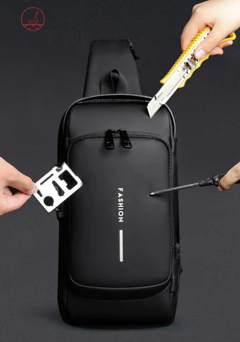 MOCHILA IMPERMEABLE ANTIRROBO CON USB